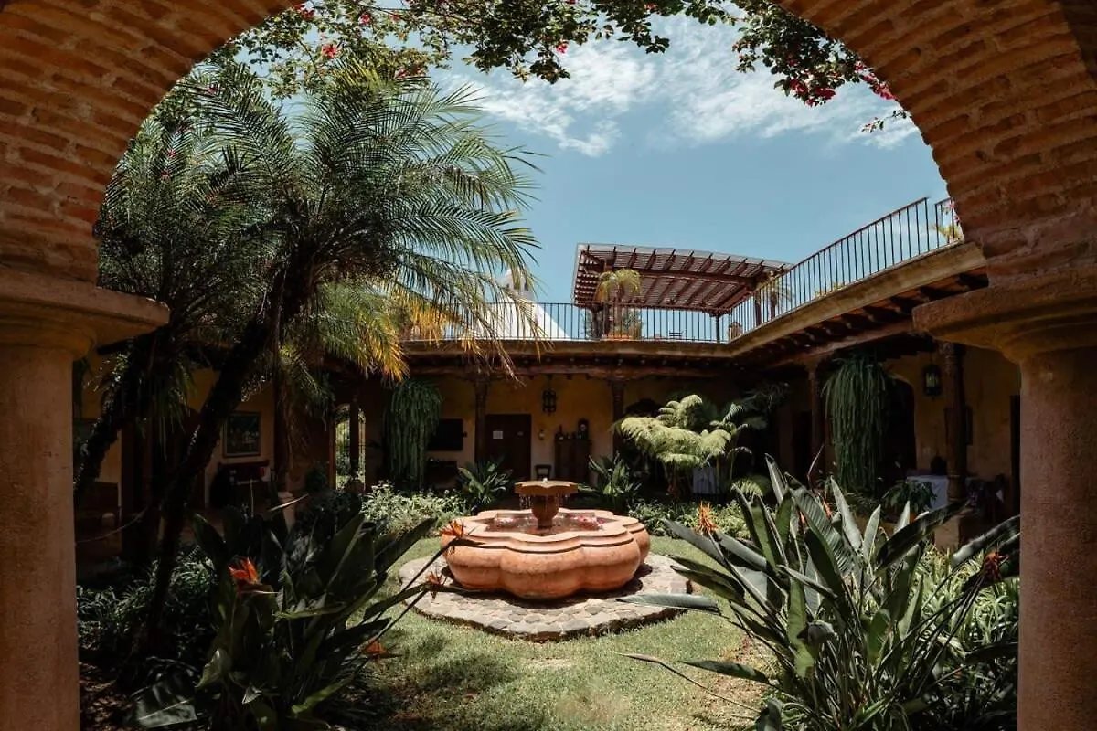 Zahar Boutique Stay Volcano Views And Pool Antigua Guatemala